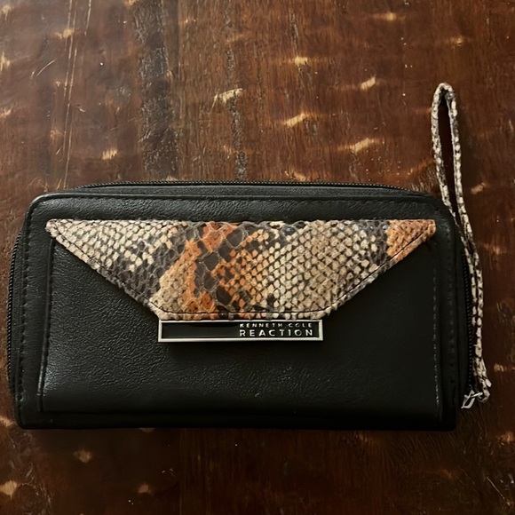 Kenneth Cole Reaction Accessories - Kenneth Cole Wallet